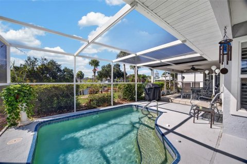 House in Port Charlotte, Florida 3 bedrooms, 146.69 sq.m. № 2258267 - photo 26
