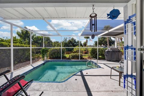 House in Port Charlotte, Florida 3 bedrooms, 146.69 sq.m. № 2258267 - photo 28