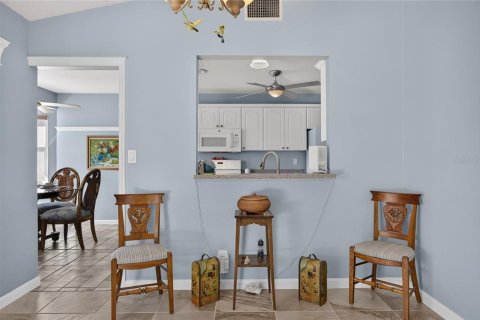 House in Port Charlotte, Florida 3 bedrooms, 146.69 sq.m. № 2258267 - photo 12