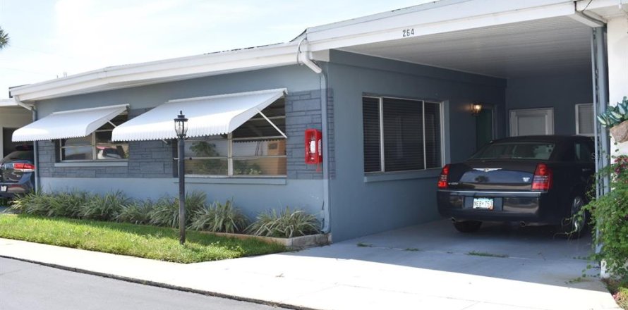 Casa en Largo, Florida 2 dormitorios, 79.71 m2 № 1918534
