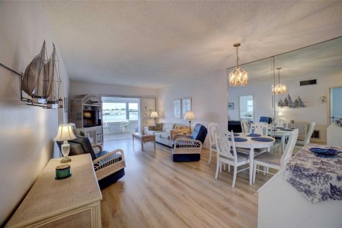 Copropriété à vendre à Boynton Beach, Floride: 2 chambres, 67.73 m2 № 2153768 - photo 3