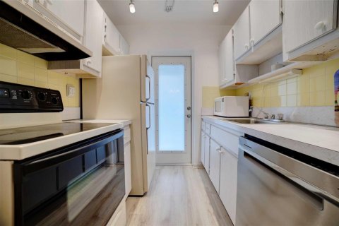 Copropriété à vendre à Boynton Beach, Floride: 2 chambres, 67.73 m2 № 2153768 - photo 7