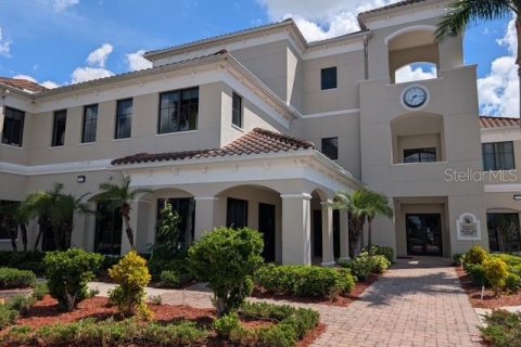 Immobilier commercial à North Port, Floride 371.61 m2 № 2362669