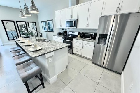 Townhouse in Kissimmee, Florida 5 bedrooms, 201.51 sq.m. № 2143166 - photo 20