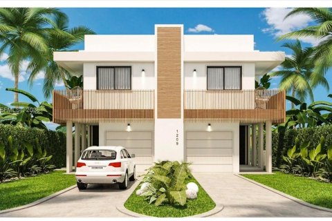 Купить таунхаус в Форт-Лодердейл, Флорида 12 спален, 221.57м2, № 1995884 - фото 3