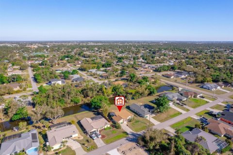 Casa en venta en Port Charlotte, Florida, 3 dormitorios, 160.91 m2 № 2251687 - foto 3