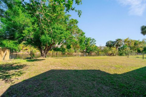 Casa en venta en Port Charlotte, Florida, 3 dormitorios, 160.91 m2 № 2251687 - foto 26