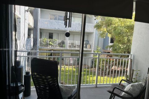 Condominio en venta en Miami, Florida, 1 dormitorio, 104.52 m2 № 1942643 - foto 7