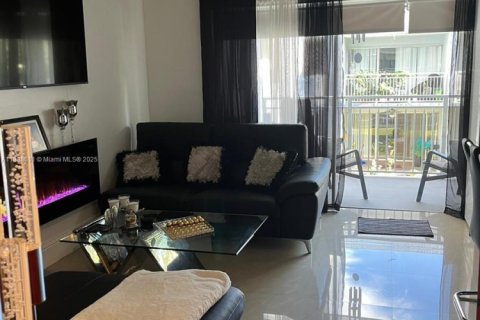 Condominio en venta en Miami, Florida, 1 dormitorio, 104.52 m2 № 1942643 - foto 5