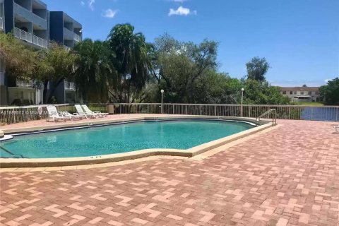 Condominio en venta en Miami, Florida, 1 dormitorio, 104.52 m2 № 1942643 - foto 11