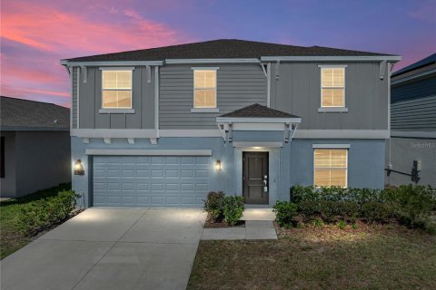 House in Davenport, Florida 4 bedrooms, 247.58 sq.m. № 1906034 - photo 1