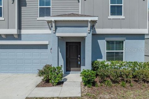 House in Davenport, Florida 4 bedrooms, 247.58 sq.m. № 1906034 - photo 4