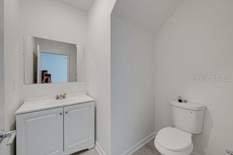 House in Davenport, Florida 4 bedrooms, 247.58 sq.m. № 1906034 - photo 15