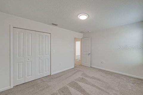 House in Davenport, Florida 4 bedrooms, 247.58 sq.m. № 1906034 - photo 18