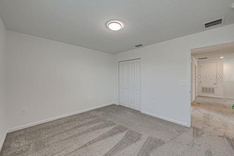 House in Davenport, Florida 4 bedrooms, 247.58 sq.m. № 1906034 - photo 29