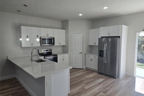 Casa en alquiler en Ocala, Florida, 4 dormitorios, 170.29 m2 № 1670127 - foto 3