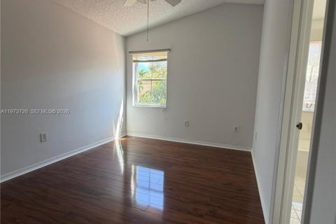 Condominio en alquiler en Hollywood, Florida, 3 dormitorios, 149.02 m2 № 2033442 - foto 14