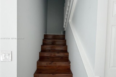 Condominio en alquiler en Hollywood, Florida, 3 dormitorios, 149.02 m2 № 2033442 - foto 12