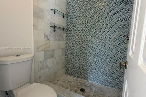 Condominio en alquiler en Hollywood, Florida, 3 dormitorios, 149.02 m2 № 2033442 - foto 19