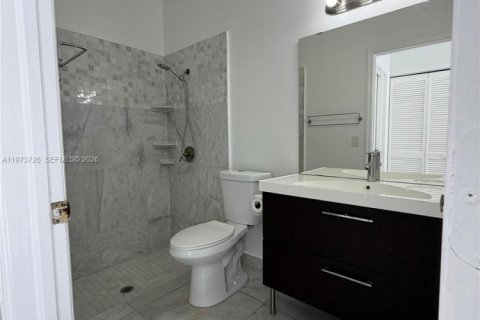 Condominio en alquiler en Hollywood, Florida, 3 dormitorios, 149.02 m2 № 2033442 - foto 11