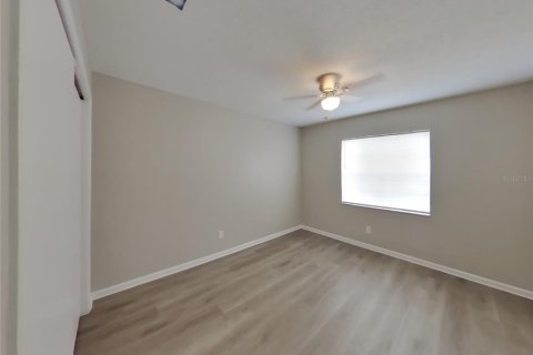 Casa en alquiler en Seffner, Florida, 3 dormitorios, 120.4 m2 № 1911078 - foto 10