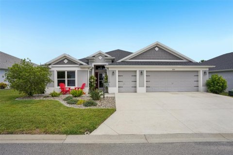 Casa en venta en The Villages, Florida, 3 dormitorios, 180.6 m2 № 1911741 - foto 1
