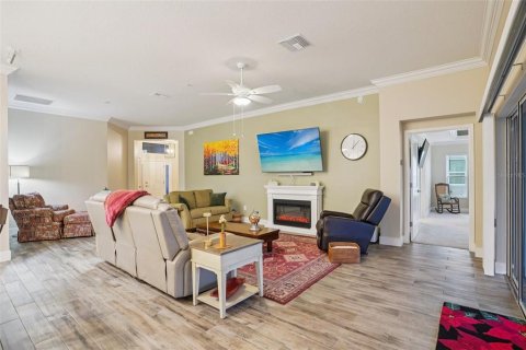 Casa en venta en The Villages, Florida, 3 dormitorios, 180.6 m2 № 1911741 - foto 9