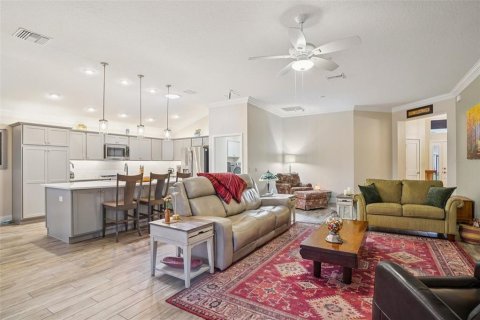 Casa en venta en The Villages, Florida, 3 dormitorios, 180.6 m2 № 1911741 - foto 10