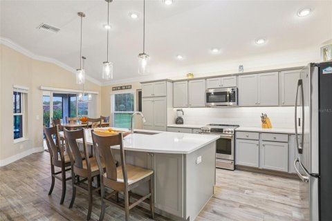 Casa en venta en The Villages, Florida, 3 dormitorios, 180.6 m2 № 1911741 - foto 13