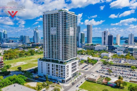 Condominio en venta en Miami, Florida, 2 dormitorios, 94.57 m2 № 1737978 - foto 1