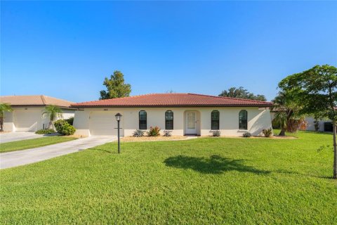 House in Venice, Florida 2 bedrooms, 143.07 sq.m. № 2321137