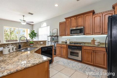 Touwnhouse à vendre à Palmetto, Floride: 4 chambres, 264.59 m2 № 2436763 - photo 10