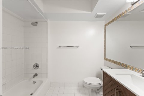 Снять в аренду кондоминиум в Пемброк-Пайнс, Флорида 2 спальни, 101.36м2, № 1989315 - фото 30