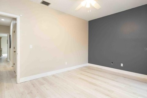 House in Sanford, Florida 3 bedrooms, 188.5 sq.m. № 1818934 - photo 25