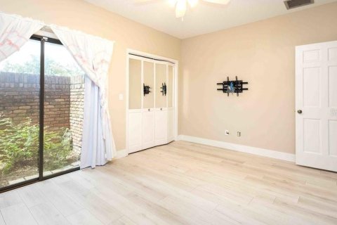 House in Sanford, Florida 3 bedrooms, 188.5 sq.m. № 1818934 - photo 28