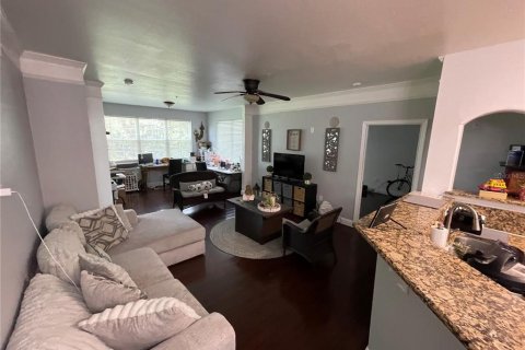 Condo in Orlando, Florida, 2 bedrooms  № 2231617 - photo 6