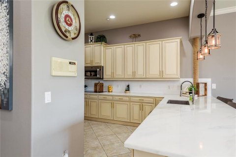 Adosado en venta en Tarpon Springs, Florida, 2 dormitorios, 240.43 m2 № 1877177 - foto 13
