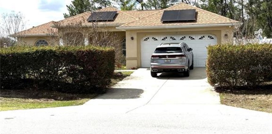 House in Ocala, Florida 2 bedrooms, 209.59 sq.m. № 2239997