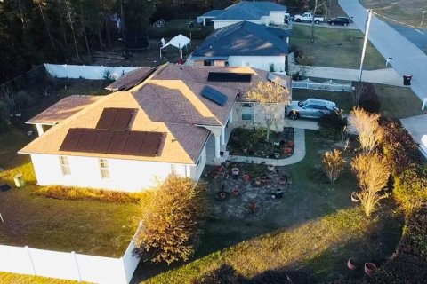 House in Ocala, Florida 2 bedrooms, 209.59 sq.m. № 2239997 - photo 3