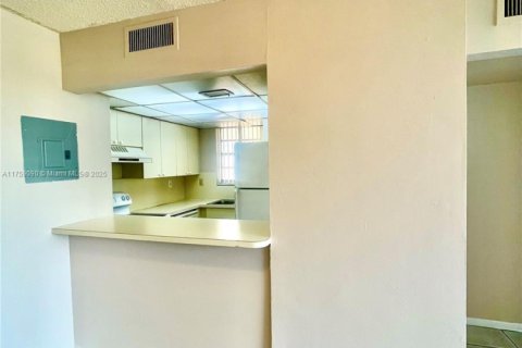 Condominio en venta en Miami, Florida, 1 dormitorio, 63.17 m2 № 1505714 - foto 7