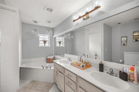 Casa en venta en Ocala, Florida, 4 dormitorios, 226.22 m2 № 1298409 - foto 28