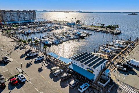 Condo in Dunedin, Florida, 2 bedrooms  № 2267516 - photo 25