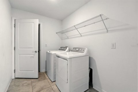 Casa en alquiler en Kissimmee, Florida, 3 dormitorios, 144.93 m2 № 1857740 - foto 14