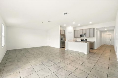 Casa en alquiler en Kissimmee, Florida, 3 dormitorios, 144.93 m2 № 1857740 - foto 7