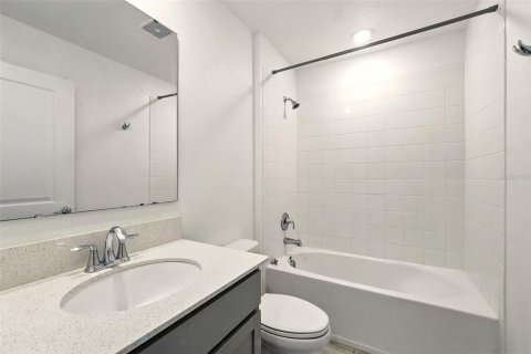 Casa en alquiler en Kissimmee, Florida, 3 dormitorios, 144.93 m2 № 1857740 - foto 13