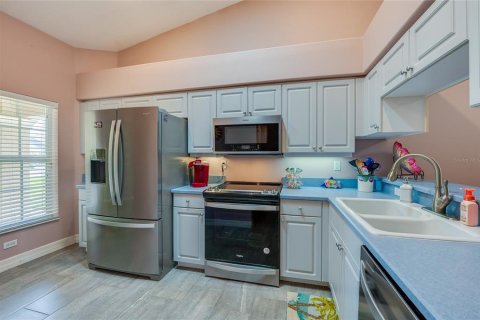 Villa ou maison à vendre à Port Orange, Floride: 2 chambres, 108.51 m2 № 2341715 - photo 5