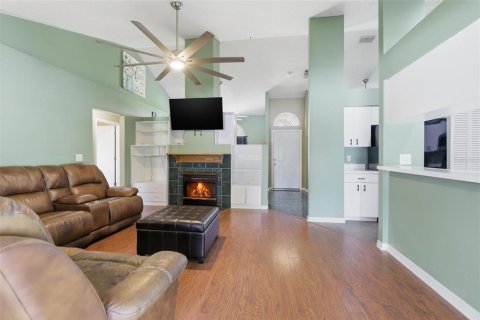 Casa en venta en Orange City, Florida, 3 dormitorios, 161.84 m2 № 2200038 - foto 14