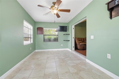 Casa en venta en Orange City, Florida, 3 dormitorios, 161.84 m2 № 2200038 - foto 21