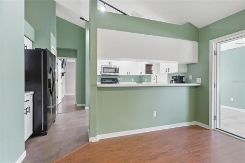 Casa en venta en Orange City, Florida, 3 dormitorios, 161.84 m2 № 2200038 - foto 18