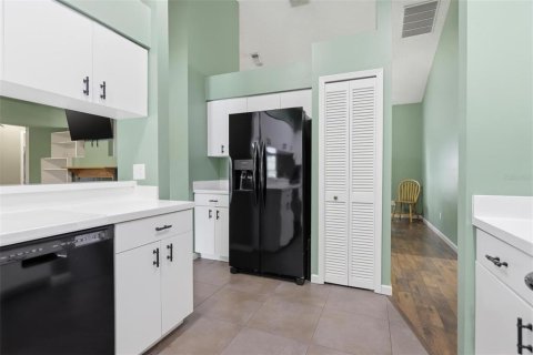 Casa en venta en Orange City, Florida, 3 dormitorios, 161.84 m2 № 2200038 - foto 17